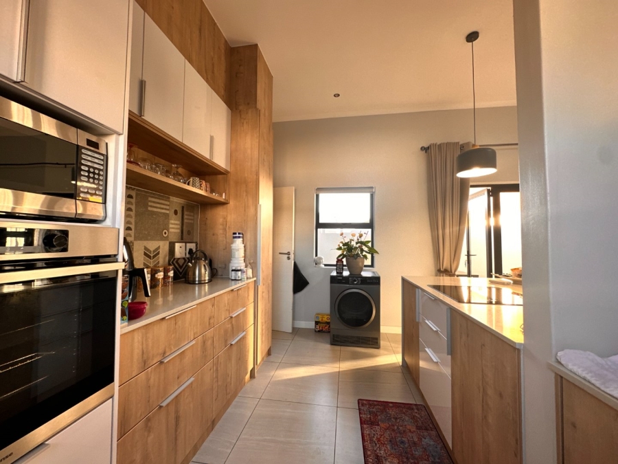 3 Bedroom Property for Sale in Sandown Western Cape